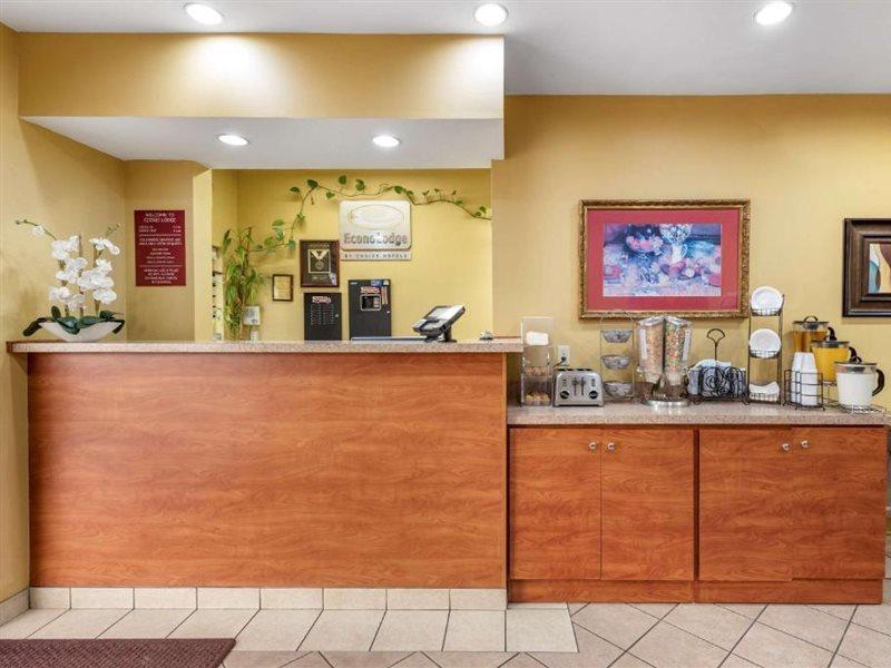 Econo Lodge Louisville Airport Екстер'єр фото