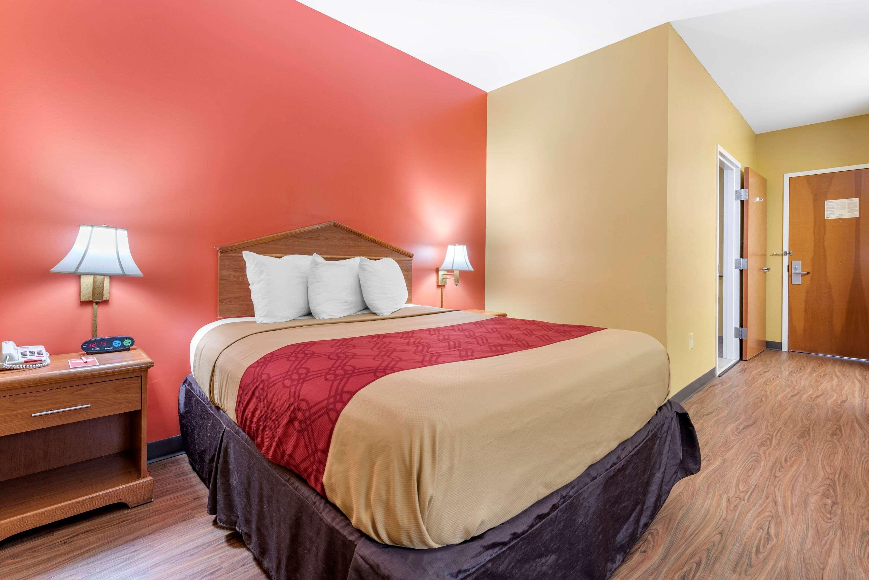 Econo Lodge Louisville Airport Екстер'єр фото