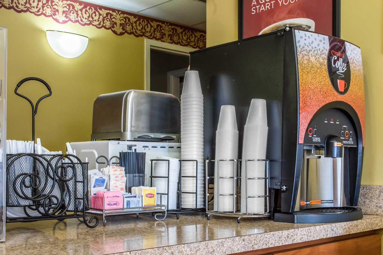 Econo Lodge Louisville Airport Екстер'єр фото