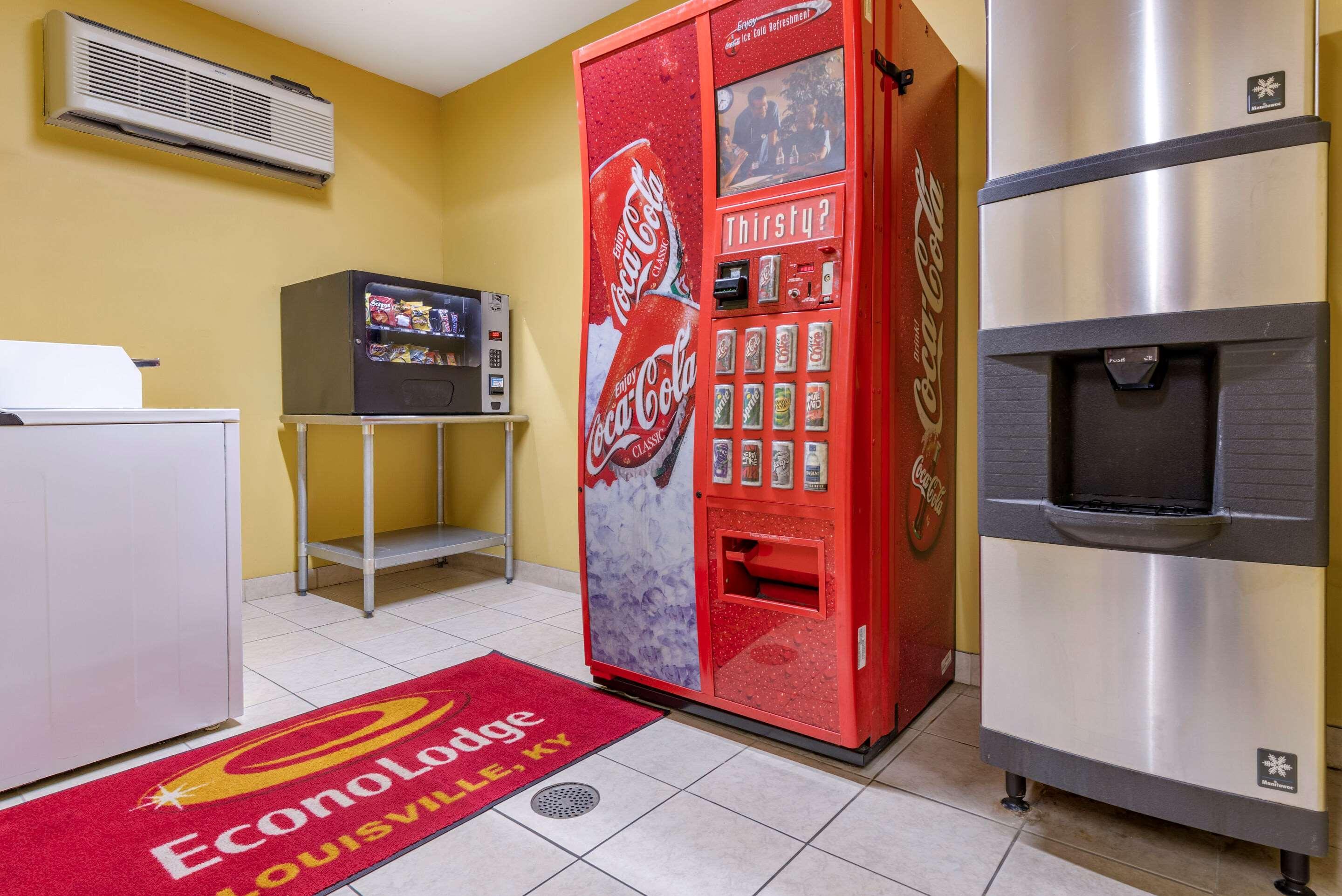 Econo Lodge Louisville Airport Екстер'єр фото
