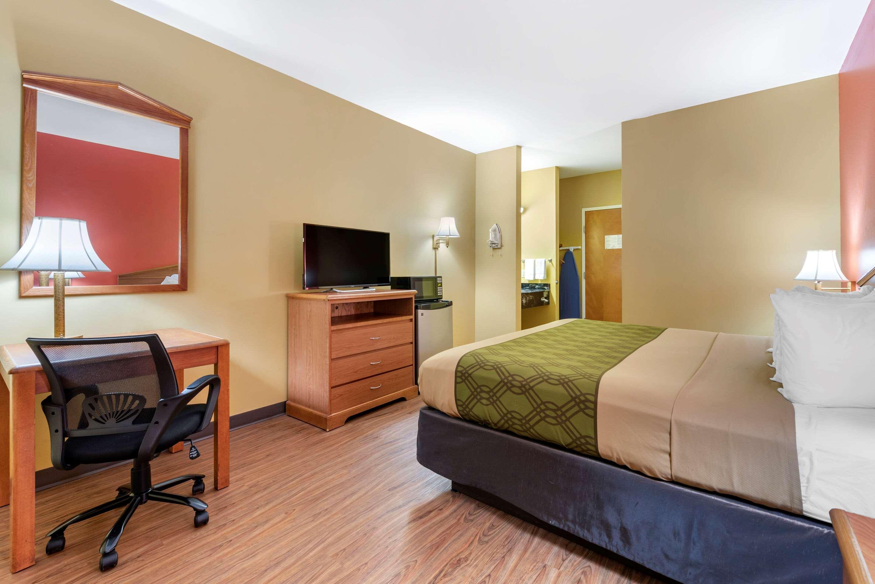 Econo Lodge Louisville Airport Екстер'єр фото
