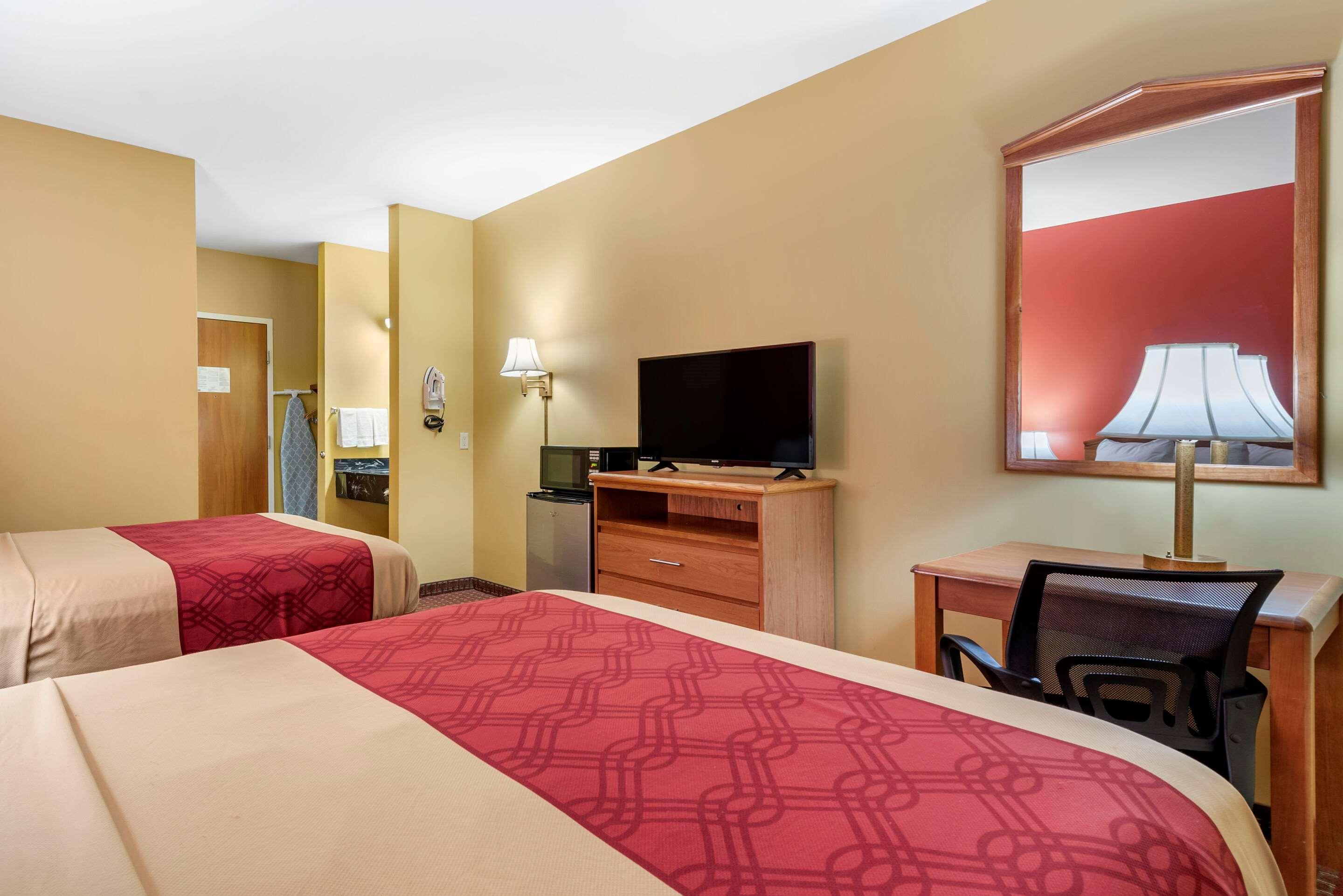 Econo Lodge Louisville Airport Екстер'єр фото