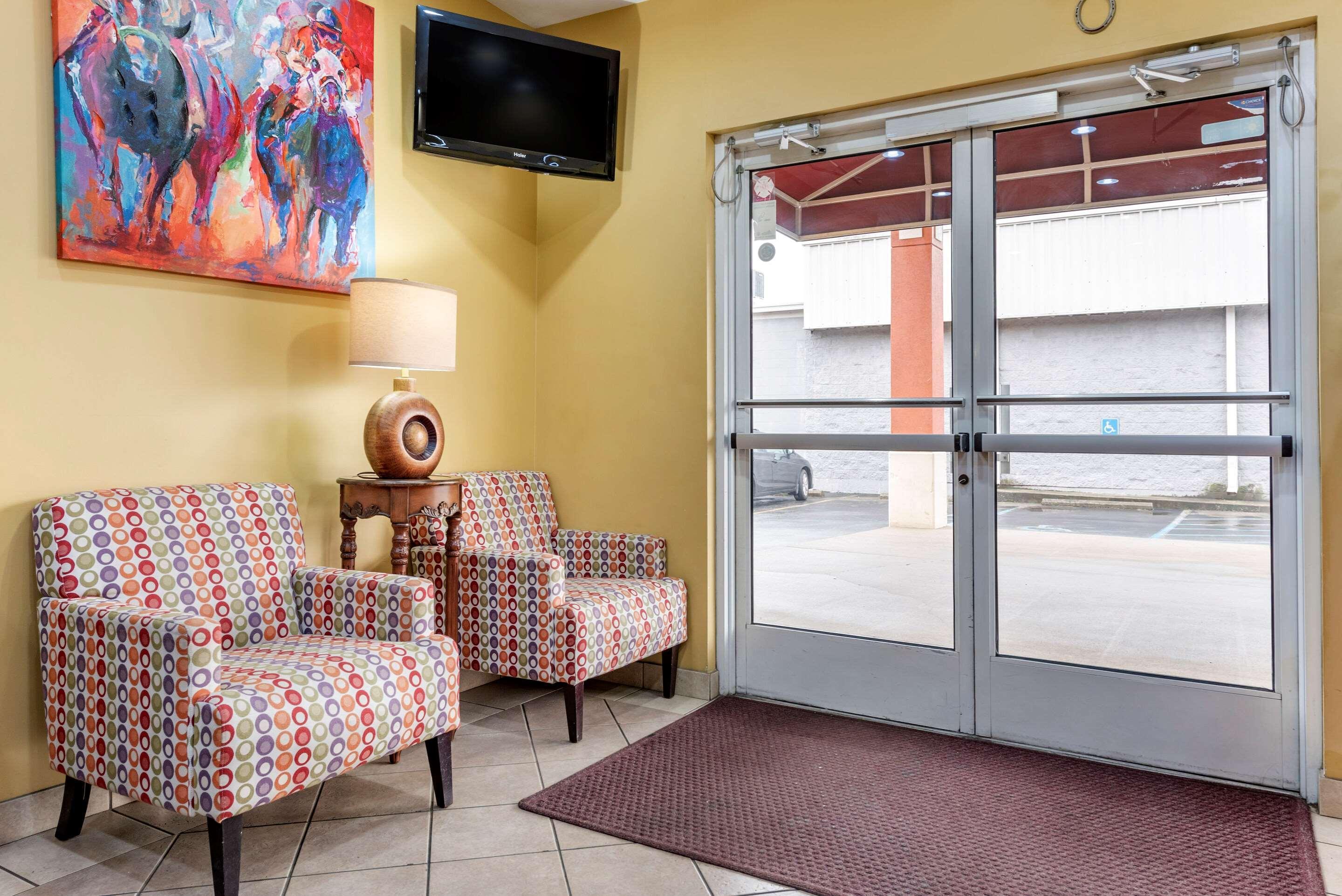 Econo Lodge Louisville Airport Екстер'єр фото
